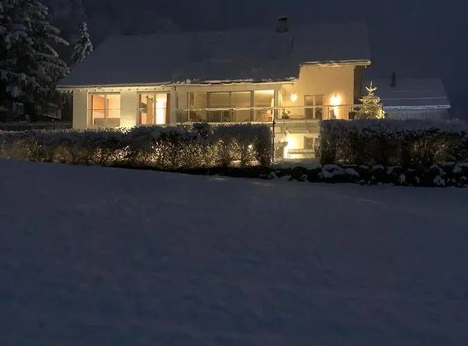 Das Max Διαμέρισμα *